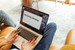 How to Create a Monthly Budget